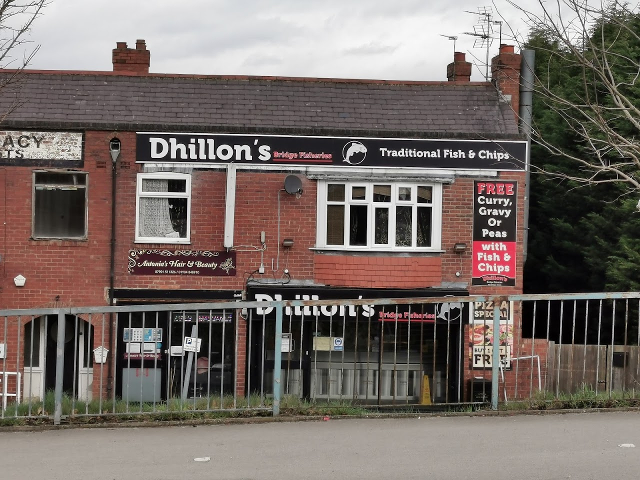 Dhillon's Bridge Fisheries interior