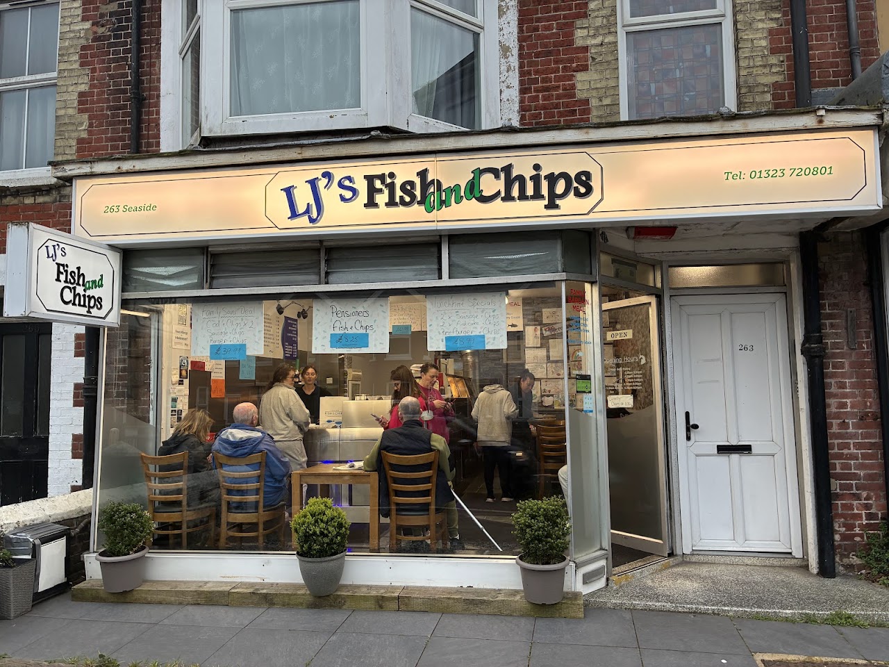 LJ’s Fish and Chips interior