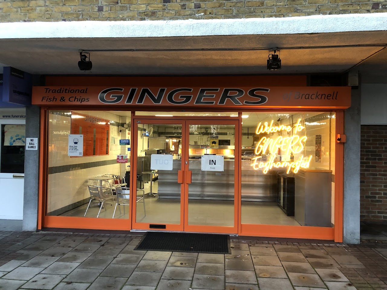 Ginger’s Fish & Chips interior